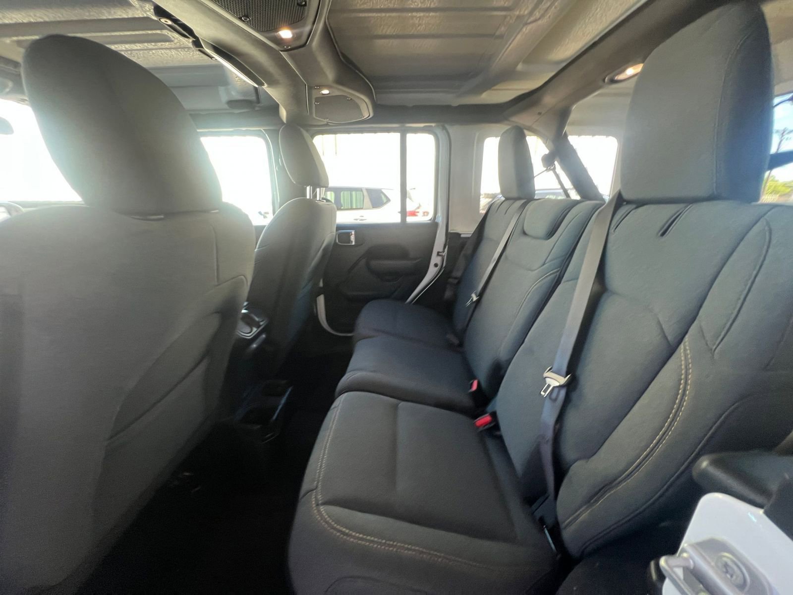 Used 2025 Jeep Wrangler Sport S image 25