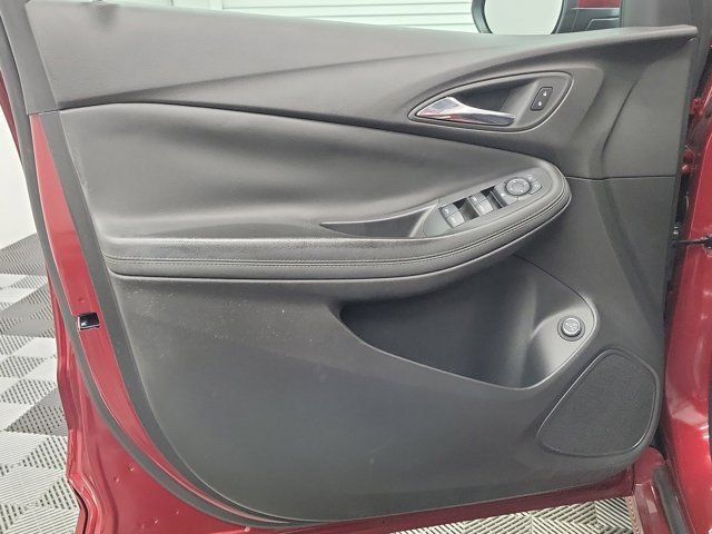 Used 2023 Buick Encore GX Select w/ Sport Touring Package FWD image 18