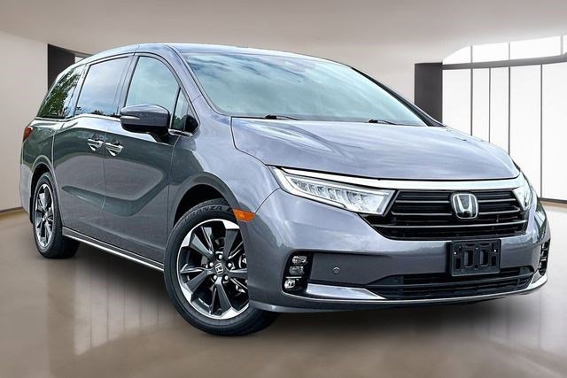Certified 2024 Honda Odyssey Elite image 3