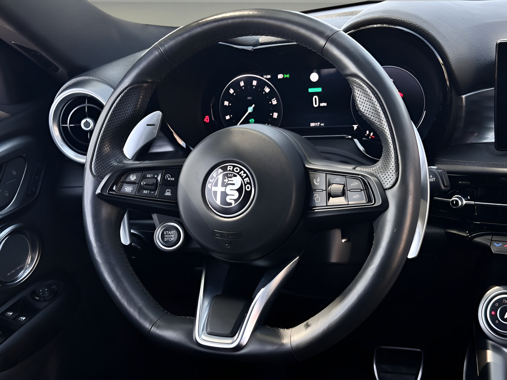 Used 2024 Alfa Romeo Tonale Veloce AWD/4WD image 13
