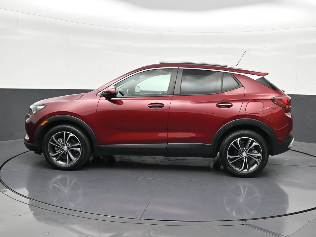 Used 2023 Buick Encore GX Select FWD image 2