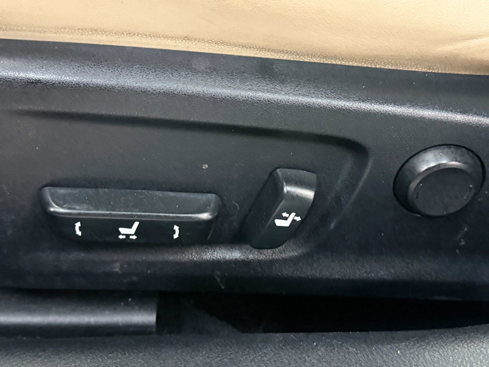 Used 2014 Lexus IS 350 w/ Navigation Package image 24