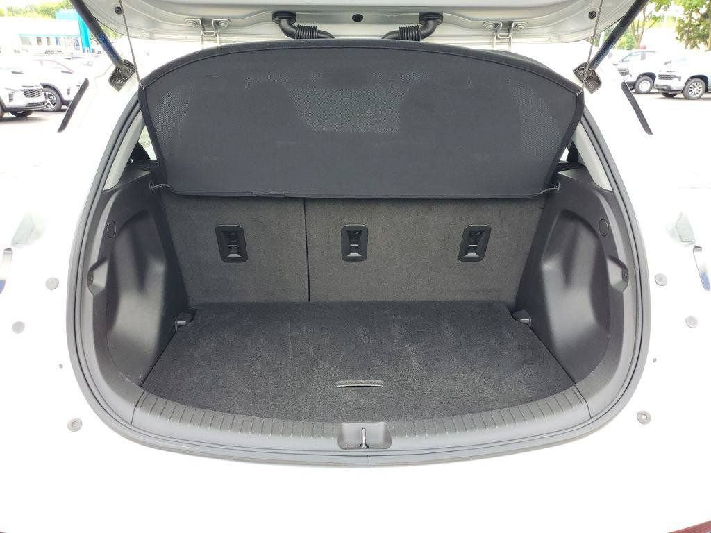 Used 2023 Chevrolet Bolt LT FWD image 28