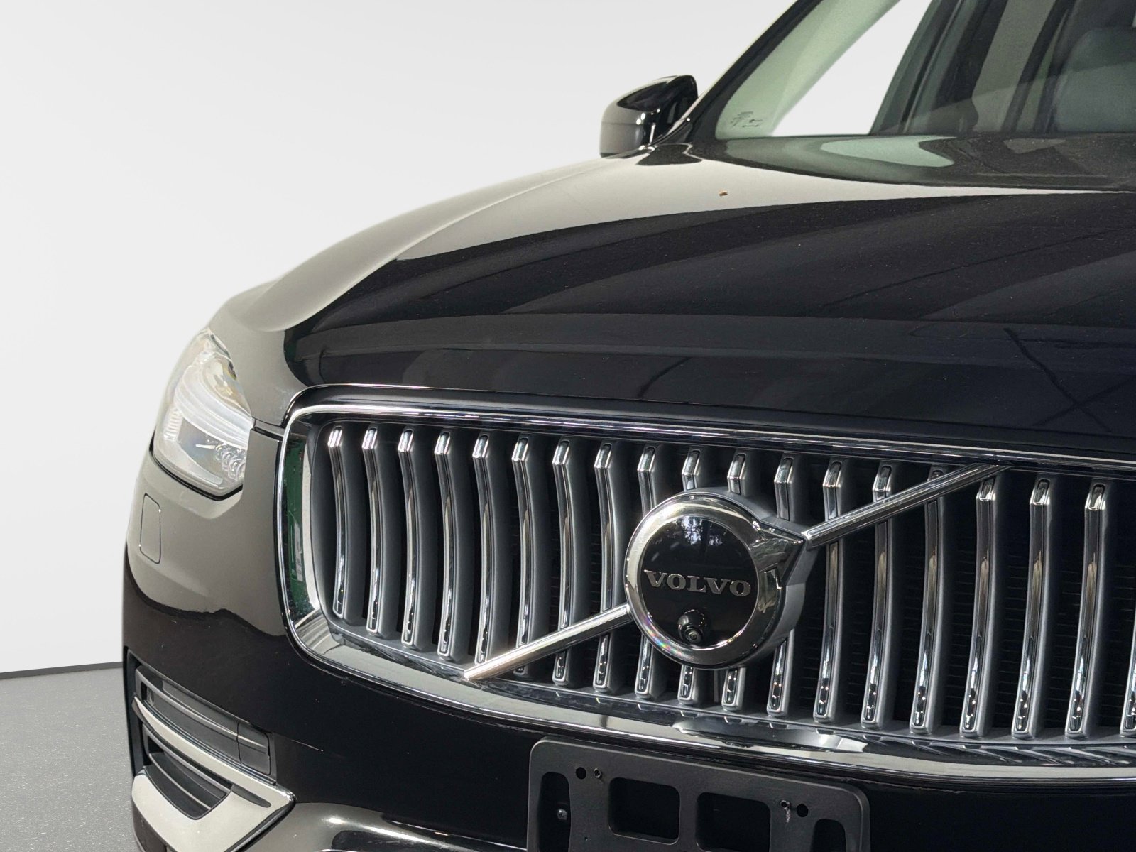 Used 2025 Volvo XC90 B6 Plus AWD/4WD image 11