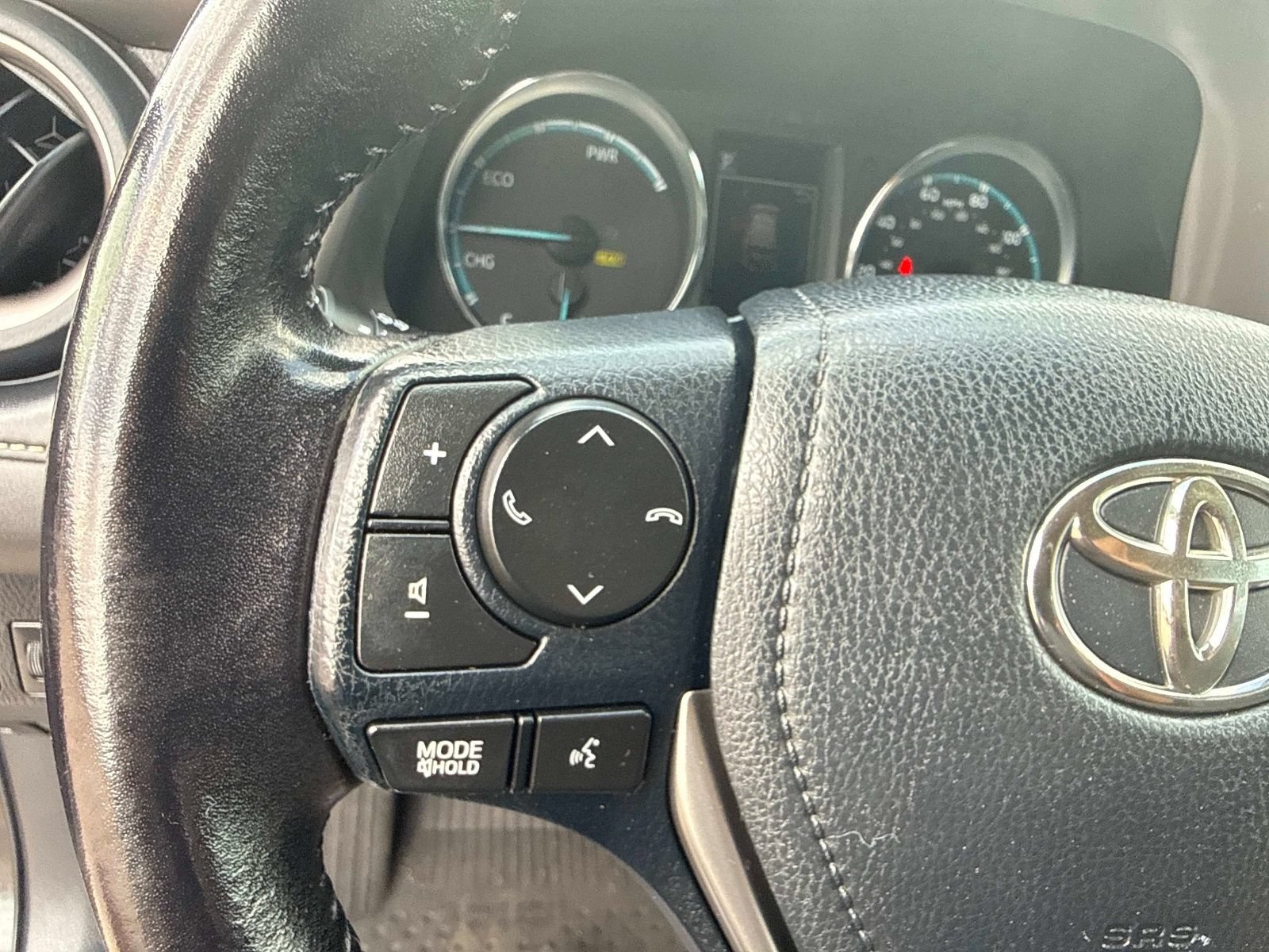 Used 2016 Toyota RAV4 XLE AWD/4WD image 23