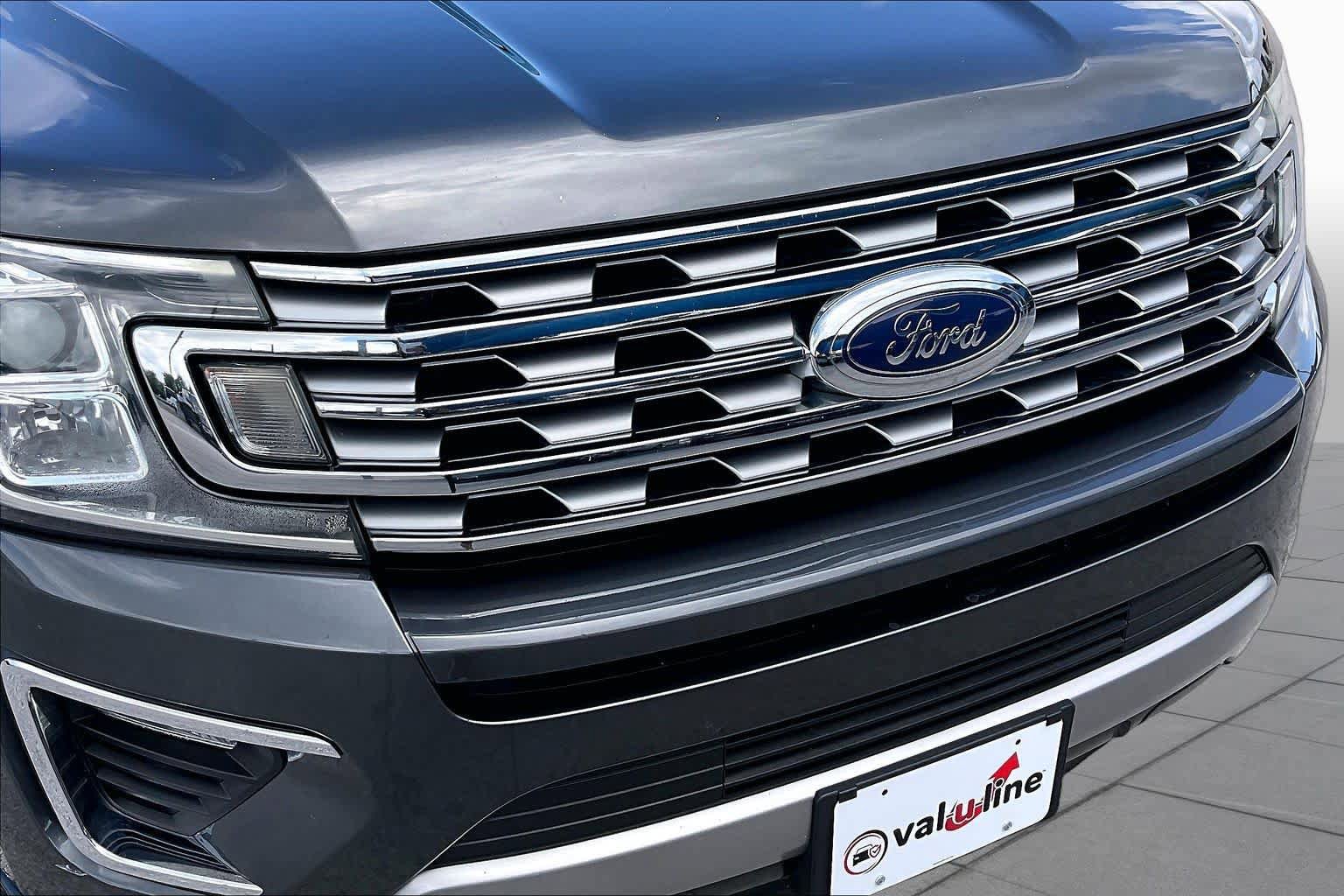 Used 2018 Ford Expedition Max Limited RWD image 31