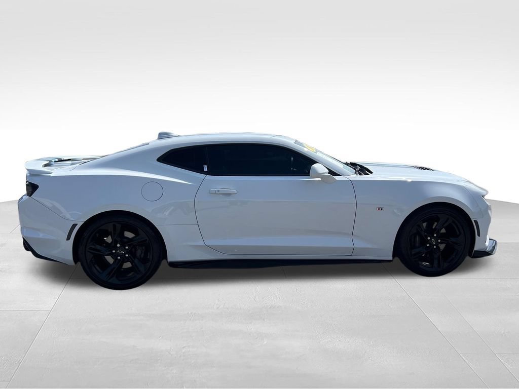 Used 2021 Chevrolet Camaro SS RWD image 6