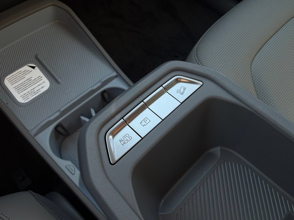 New 2027 Kia EV3 Wind FWD image 22