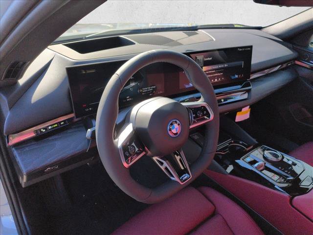 New 2026 BMW i5 eDrive40 w/ M Sport Package image 3