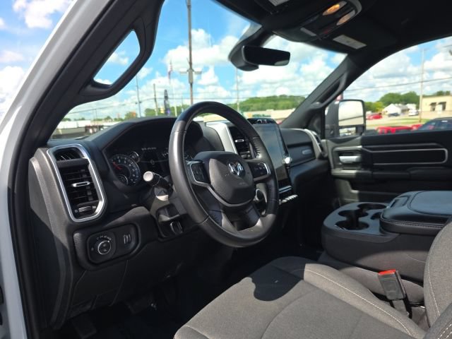 Used 2024 RAM 2500 Big Horn w/ Night Edition AWD/4WD image 15
