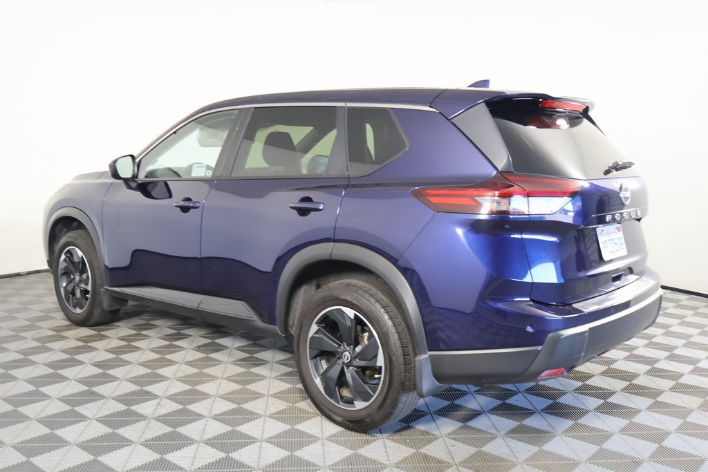 Used 2025 Nissan Rogue SV FWD image 6