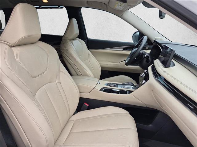 Used 2025 INFINITI QX60 Luxe FWD image 23
