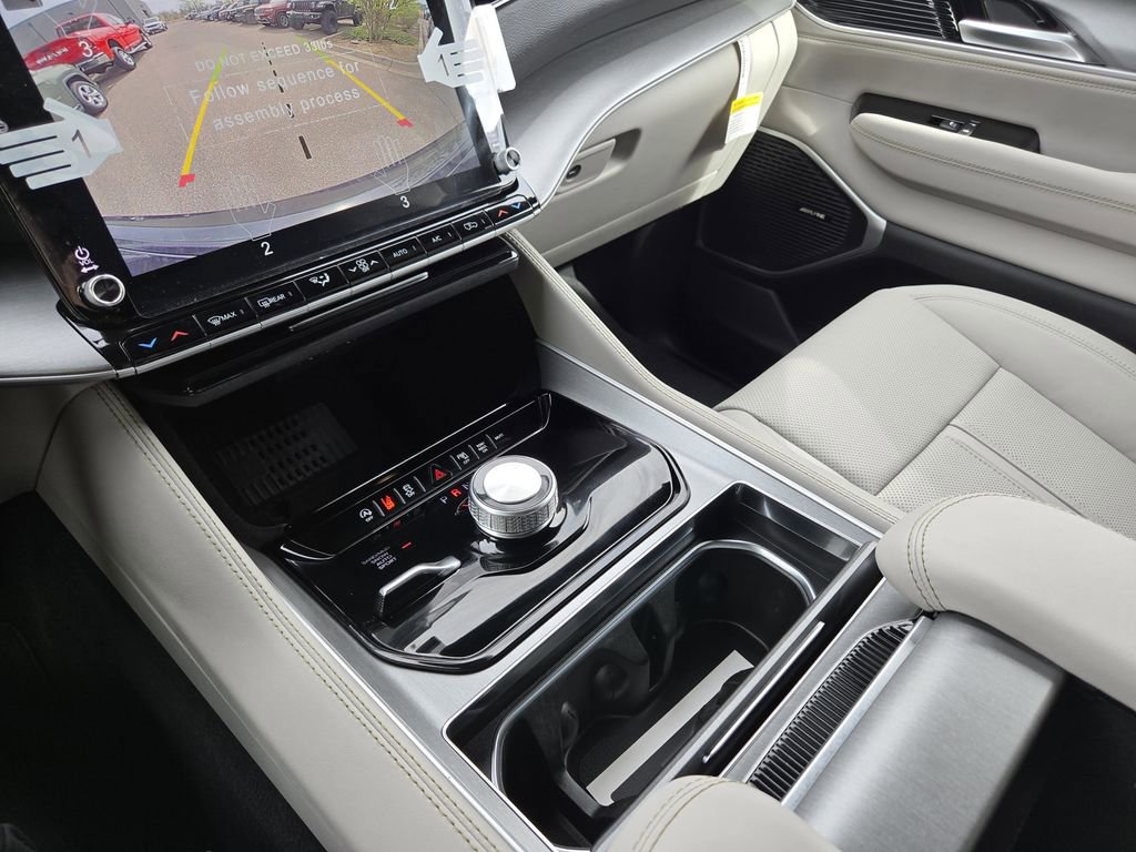 New 2026 Jeep Grand Wagoneer L Limited image 12