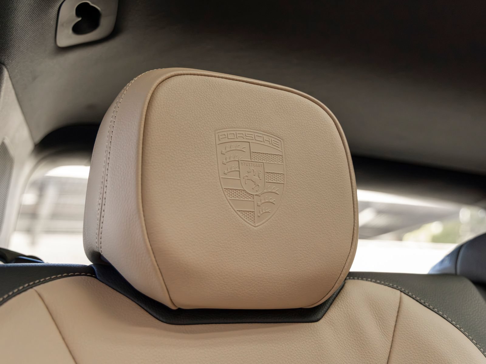 Certified 2025 Porsche Cayenne AWD/4WD image 60