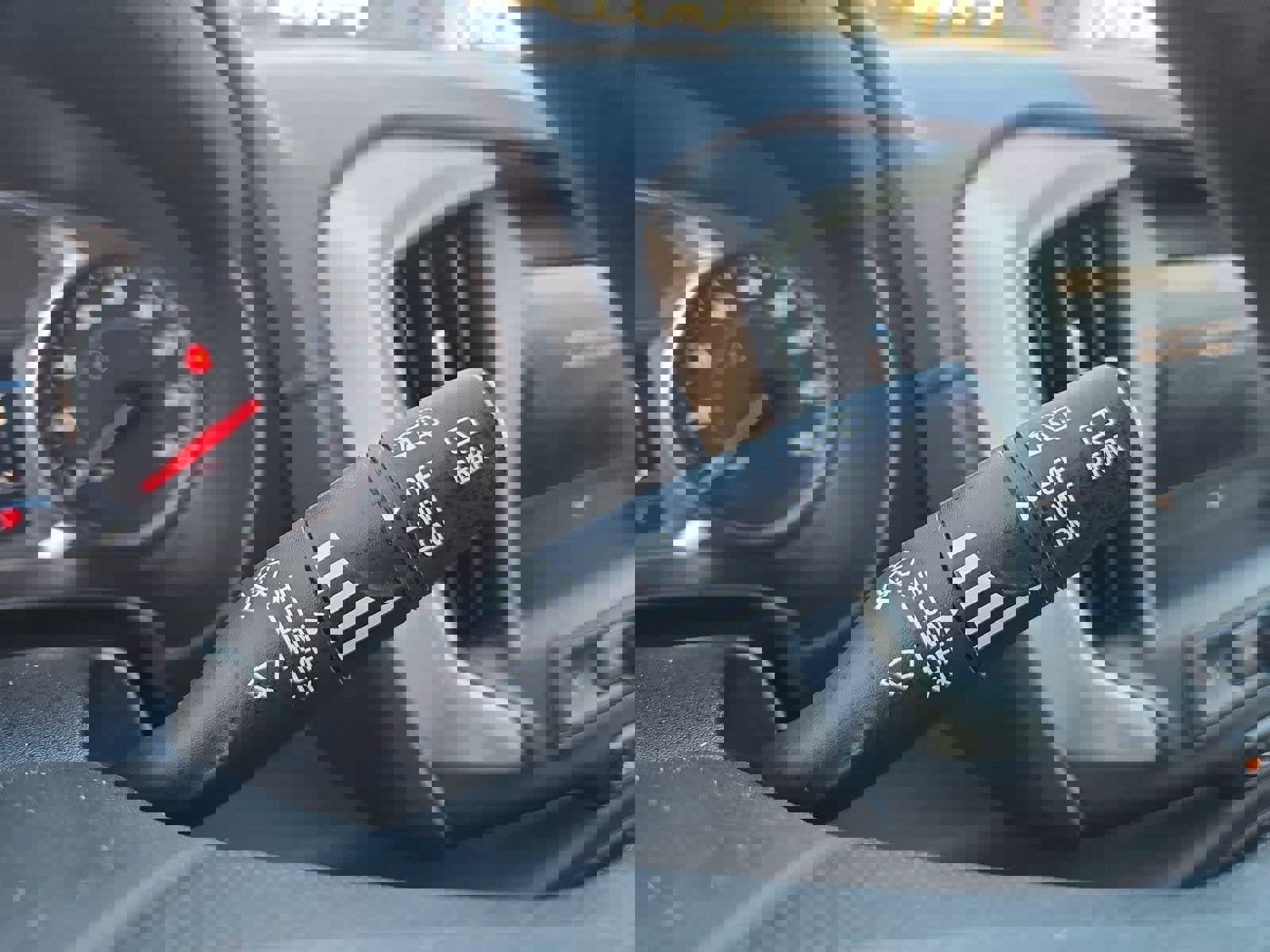 Used 2024 GMC Terrain SLE image 24