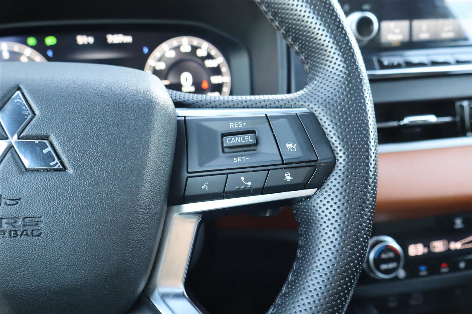 Used 2022 Mitsubishi Outlander SEL image 17