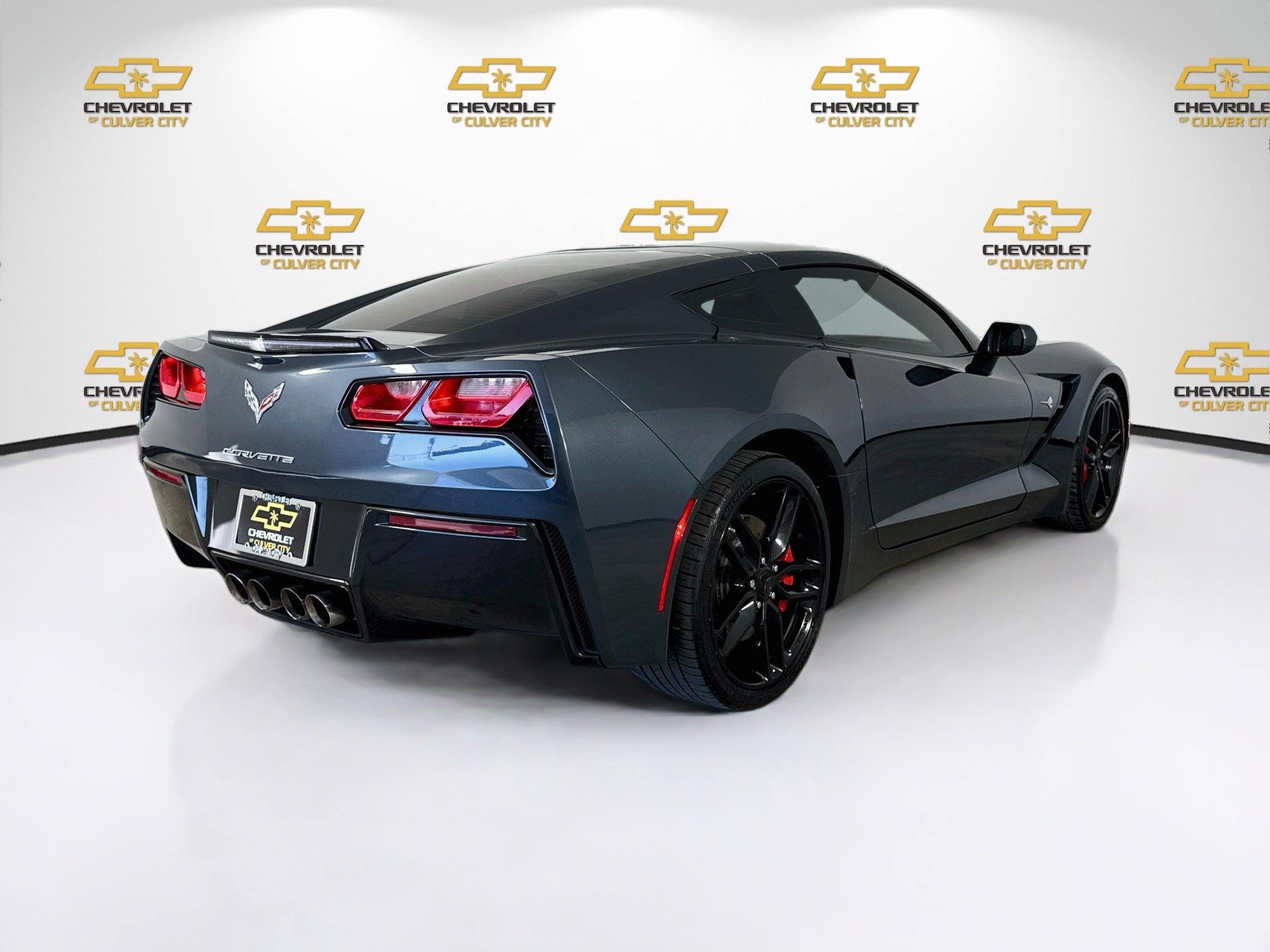 Used 2019 Chevrolet Corvette Stingray Coupe w/ 1LT RWD image 8
