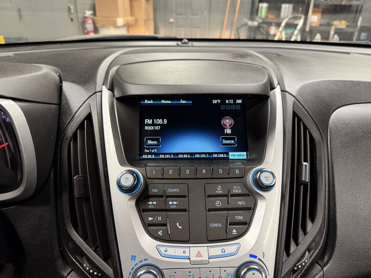 Used 2012 Chevrolet Equinox LT FWD image 14