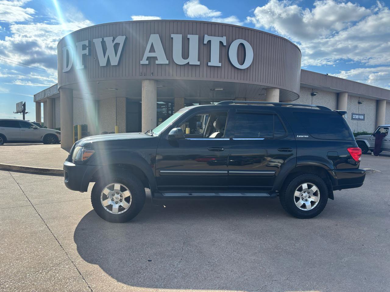 Used 2006 Toyota Sequoia Limited RWD image 1