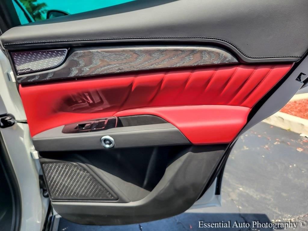 New 2025 Maserati Grecale Modena image 23