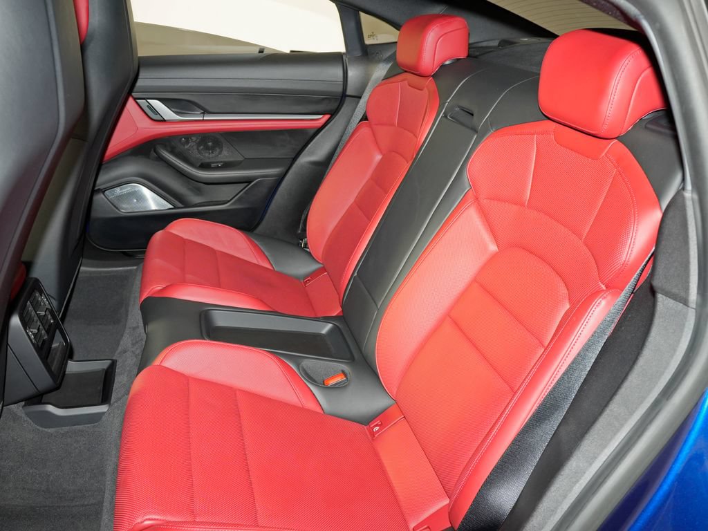 Certified 2022 Porsche Taycan 4S AWD/4WD image 40