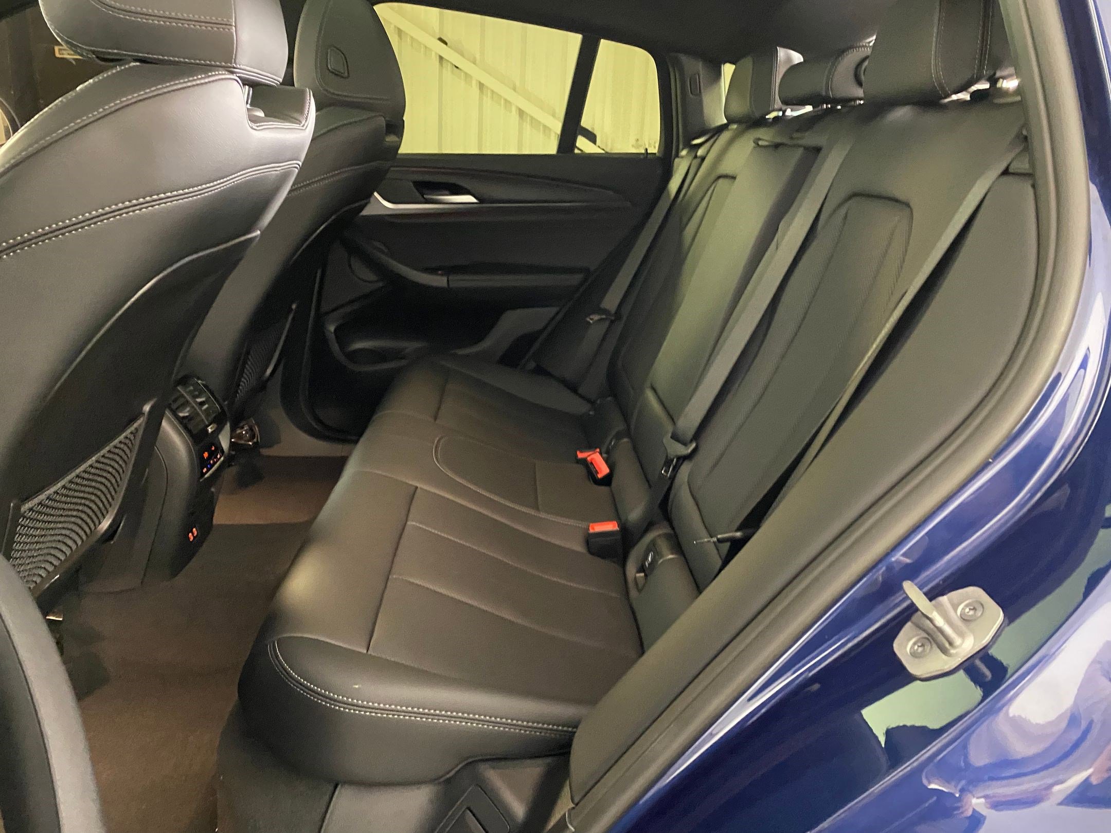 Certified 2024 BMW X4 M40i w/ Premium Package image 13