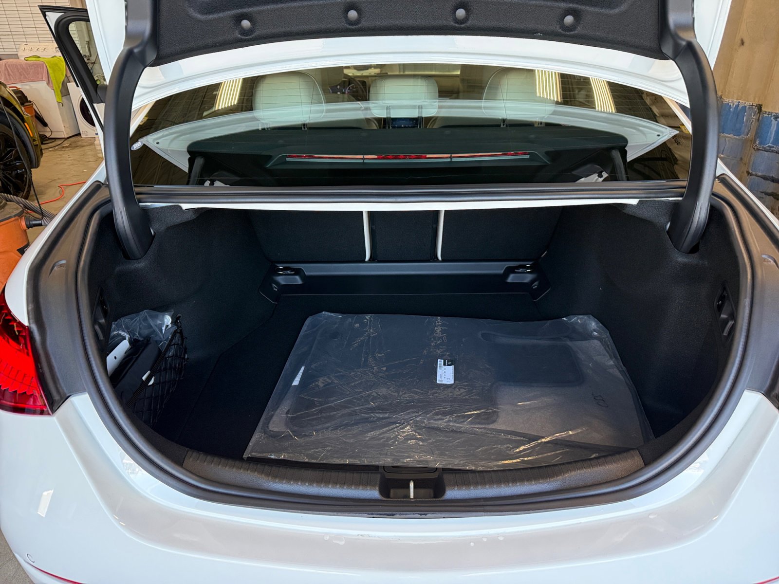 Certified 2025 Mercedes-Benz C 300 4MATIC Sedan image 34