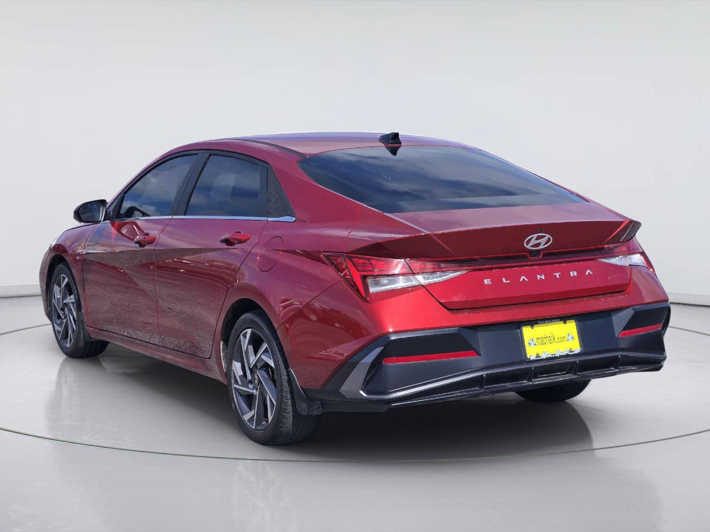 Used 2024 Hyundai Elantra SEL w/ Convenience Package FWD image 6