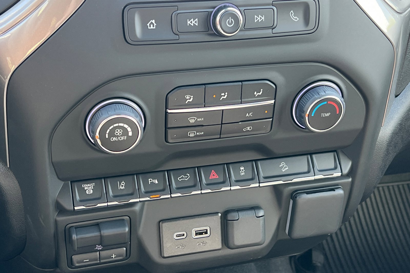 New 2025 Chevrolet Silverado 3500 W/T image 19