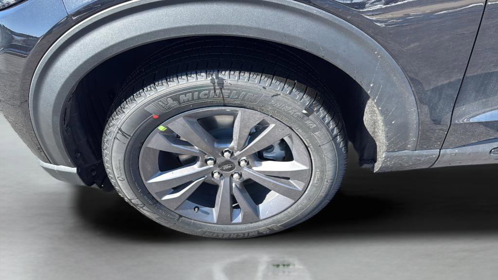 New 2026 Ford Explorer Active image 40