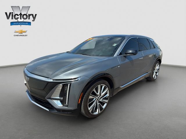 Used 2023 Cadillac Lyriq 2WD image 3