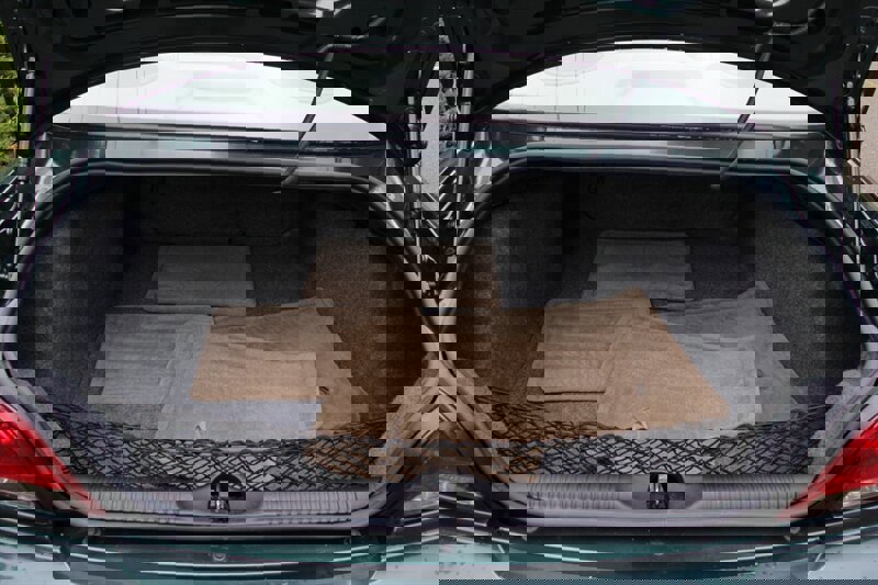 Used 1998 Oldsmobile Intrigue GL image 15