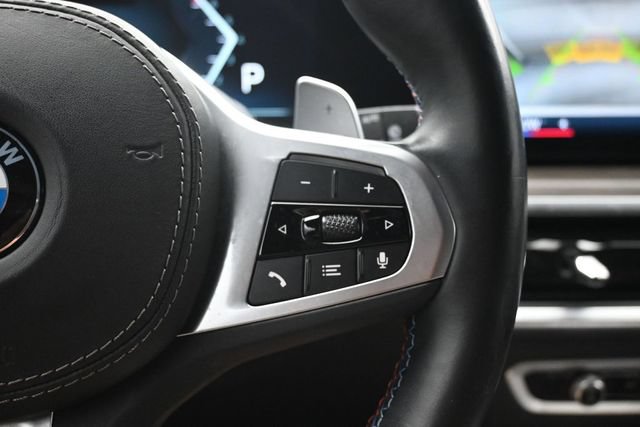 Used 2023 BMW X7 M60i w/ Executive Package AWD/4WD image 5