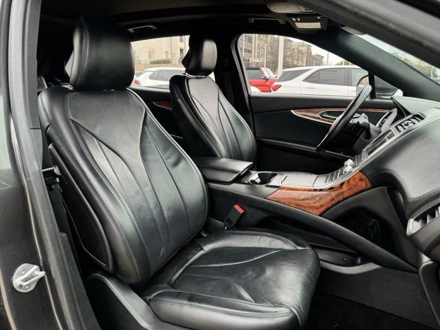 Used 2018 Lincoln MKX Reserve w/ Lincoln MKX Climate Package image 34