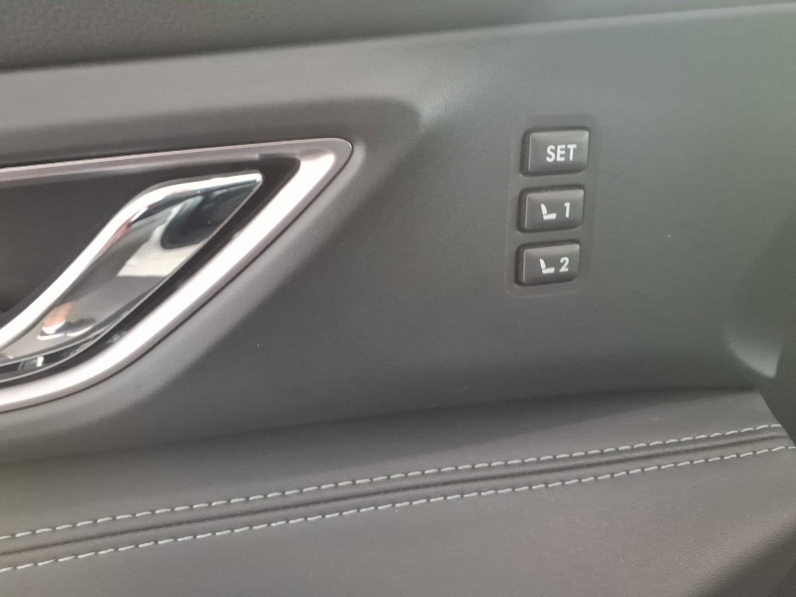 Certified 2023 Subaru Ascent Limited w/ Technology Package image 24