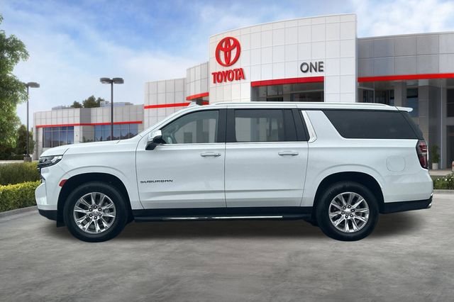 Used 2023 Chevrolet Suburban Premier RWD image 8