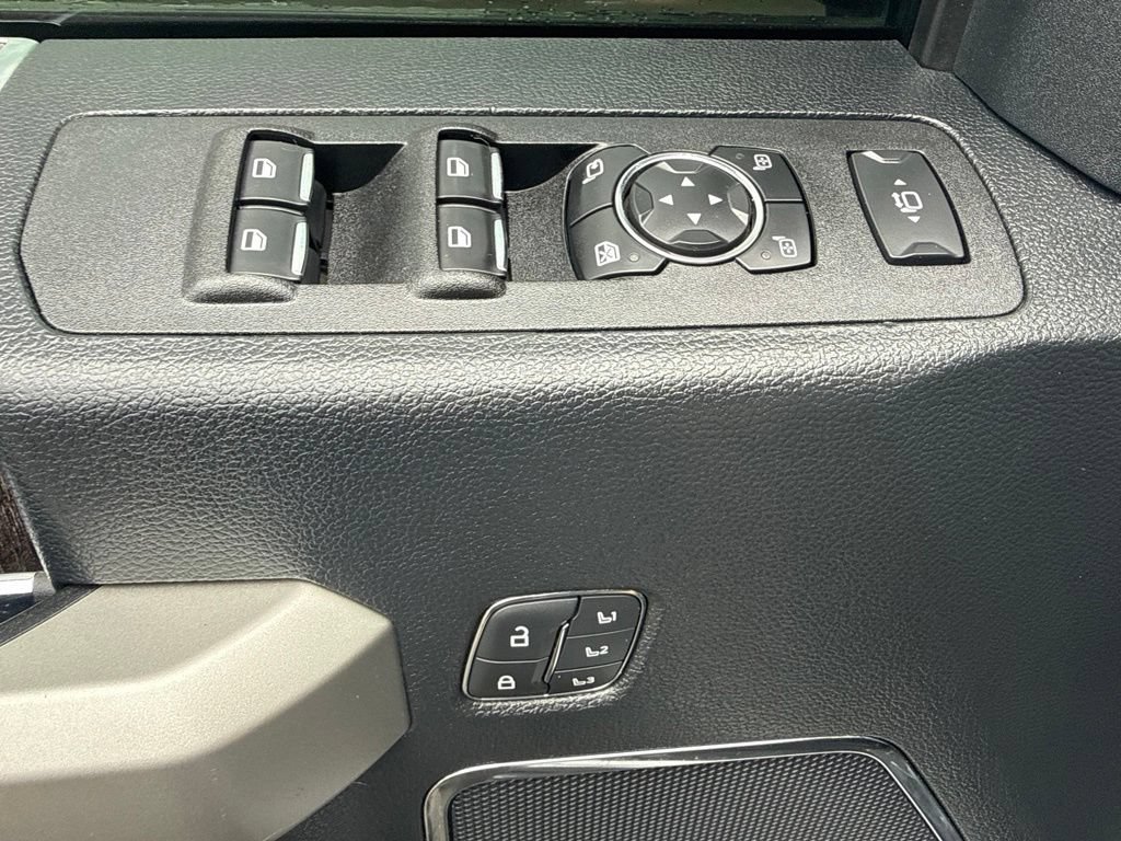 Certified 2021 Ford F350 Lariat w/ Lariat Ultimate Package AWD/4WD image 17