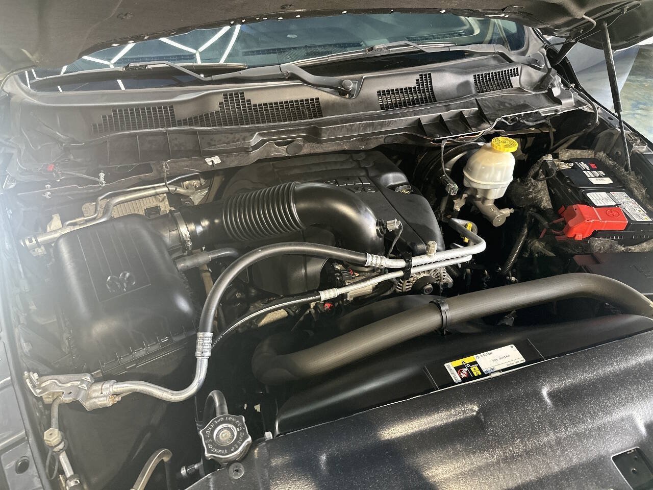 Used 2017 RAM 1500 Laramie AWD/4WD image 28