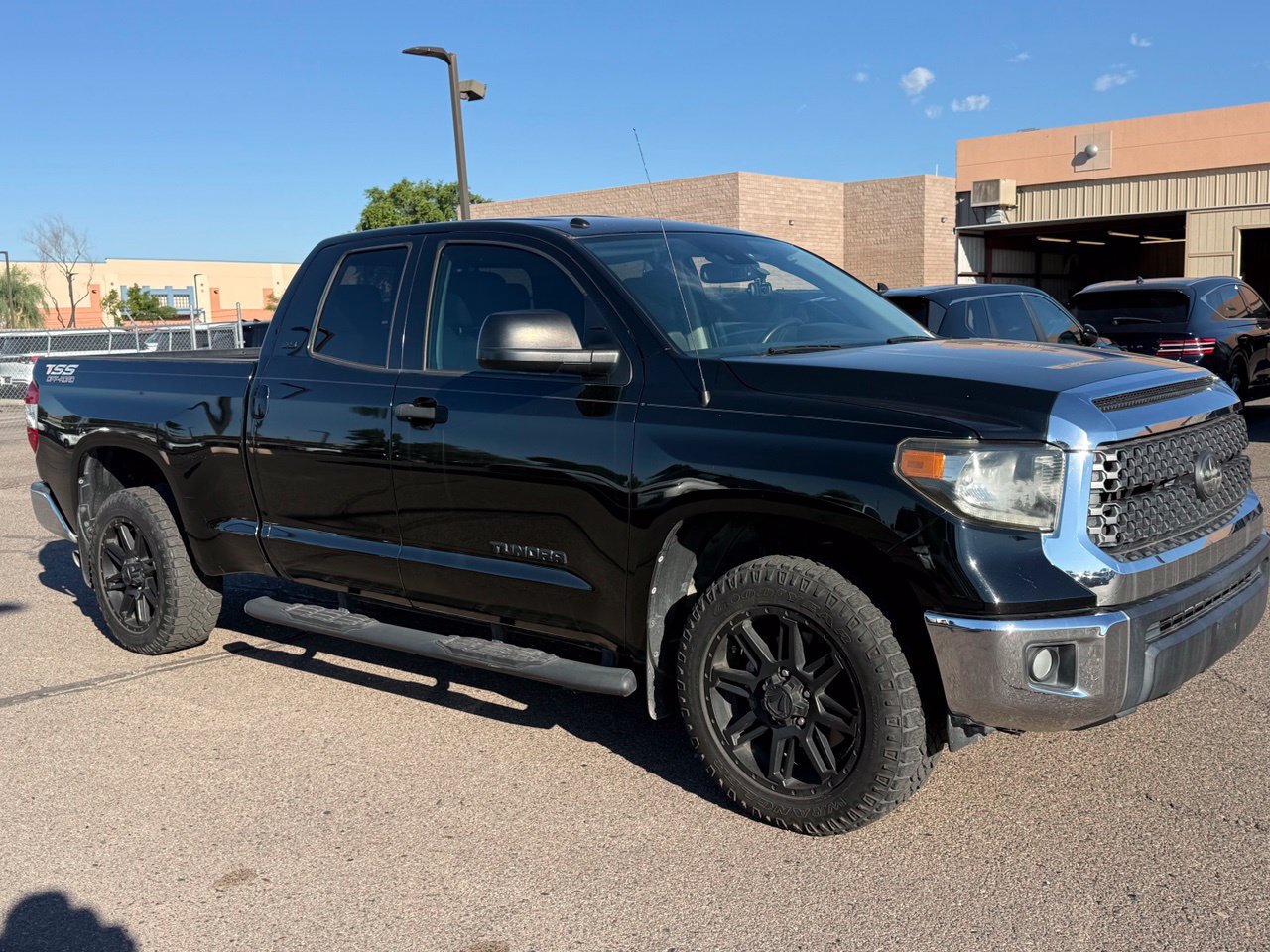 Used 2019 Toyota Tundra SR5 w/ SR5 Upgrade Package RWD image 3
