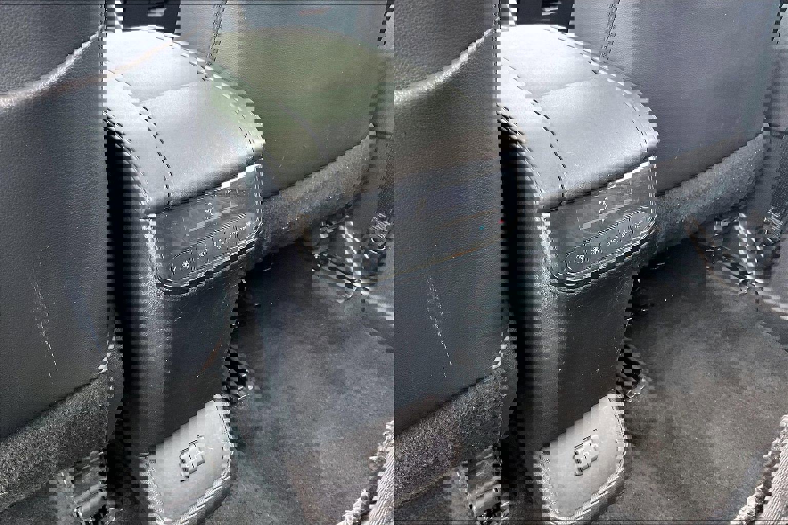 Used 2023 Toyota Highlander XLE image 41