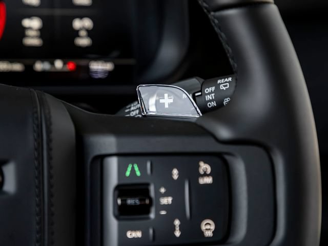 New 2026 Land Rover Defender 110 OCTA AWD/4WD image 25