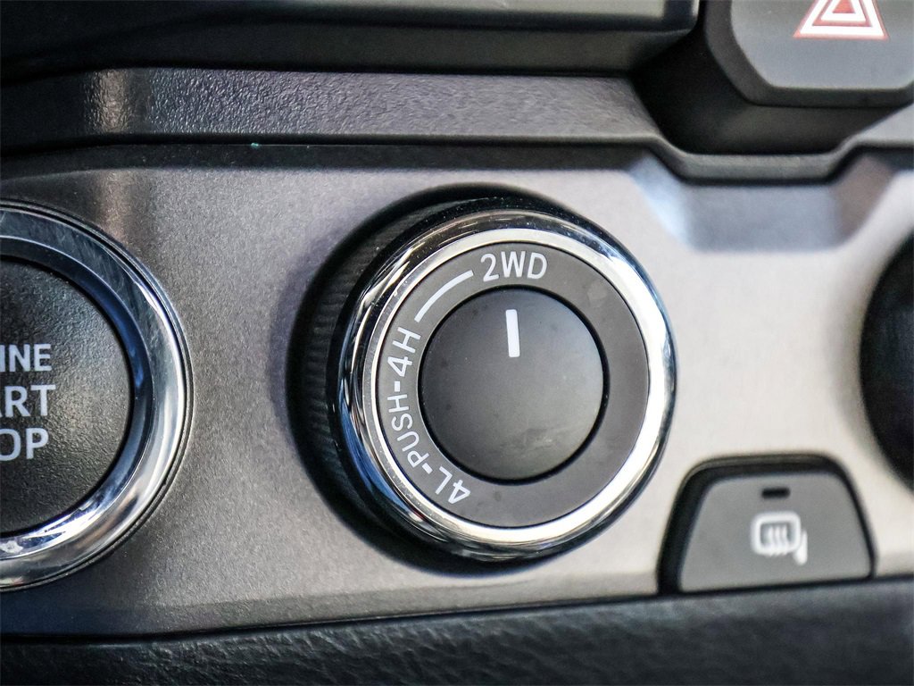 Used 2021 Toyota Tacoma TRD Off-Road image 32