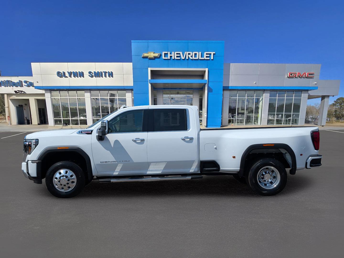 New 2026 GMC Sierra 3500 Denali w/ Technology Package image 13