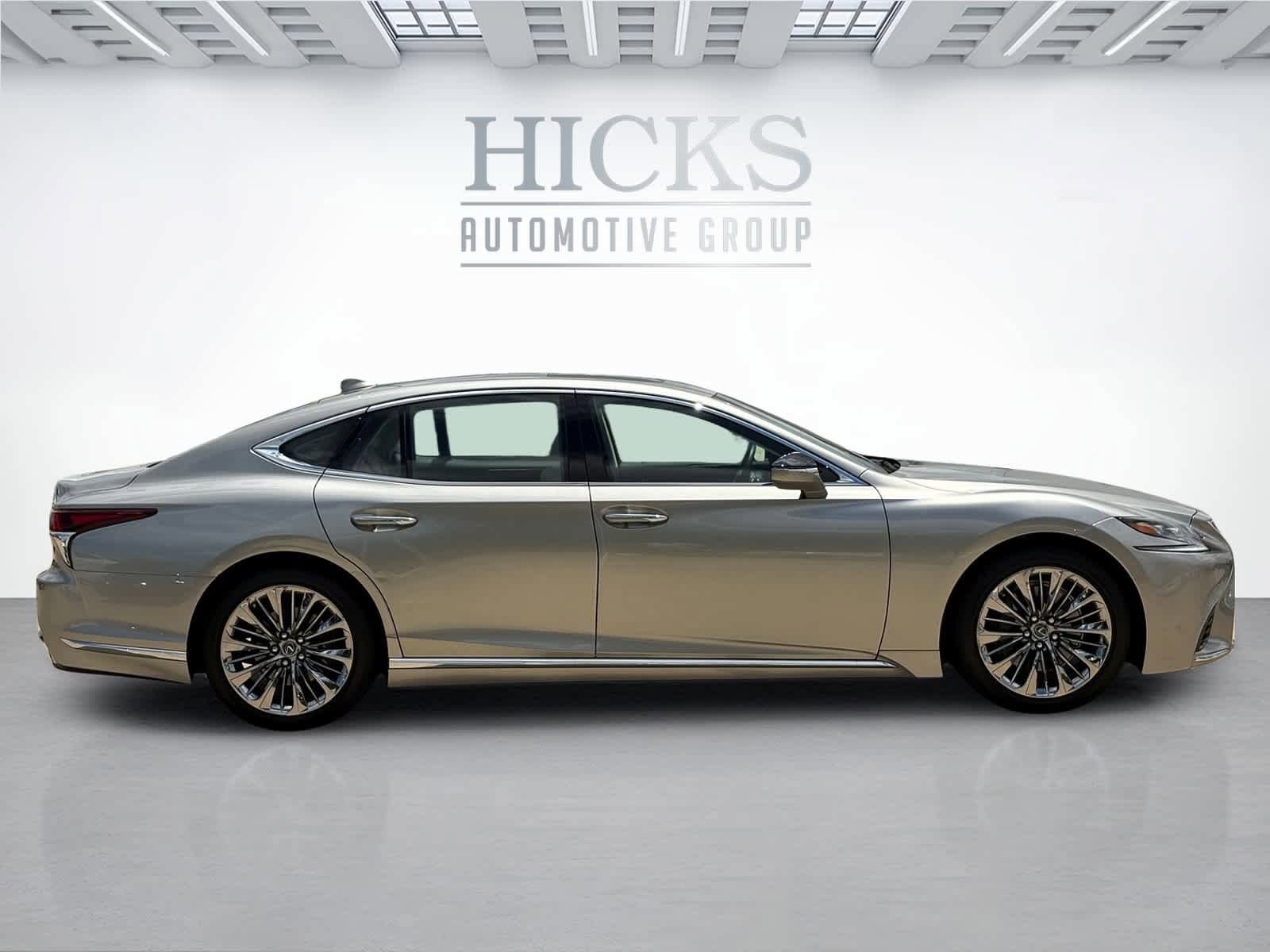 Used 2020 Lexus LS 500 w/ Accessory Package (Z2) RWD image 4