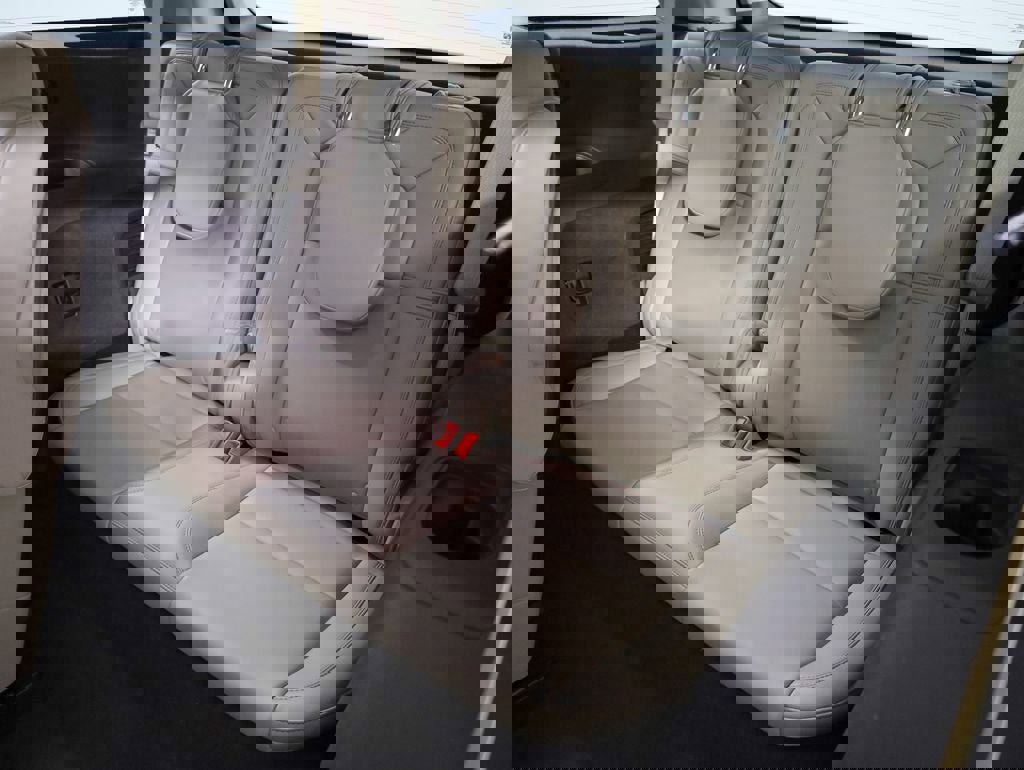 Used 2020 Lincoln Aviator Reserve image 14