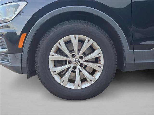 Used 2018 Volkswagen Tiguan SE FWD image 20