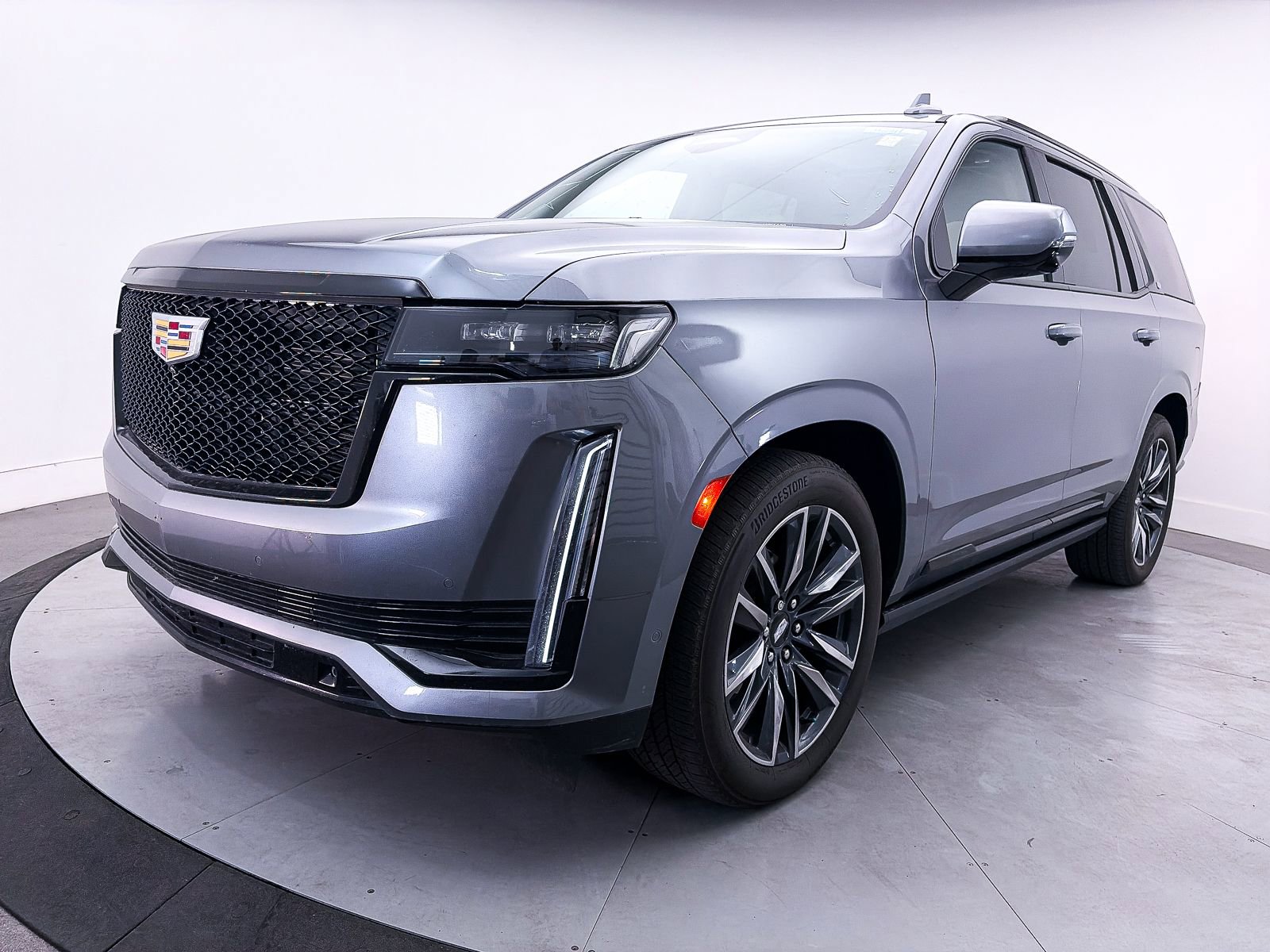 Used 2022 Cadillac Escalade Sport Platinum w/ Heavy-Duty Trailer Package AWD/4WD image 16