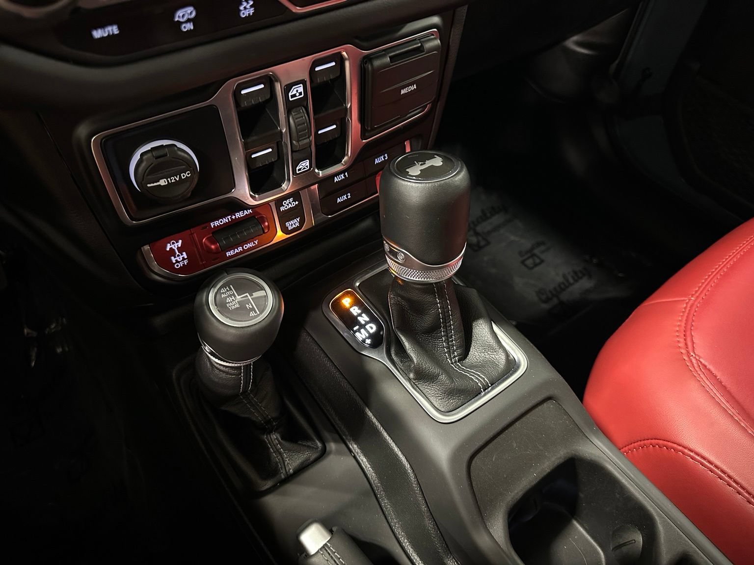Used 2024 Jeep Wrangler Unlimited Rubicon 392 AWD/4WD image 36