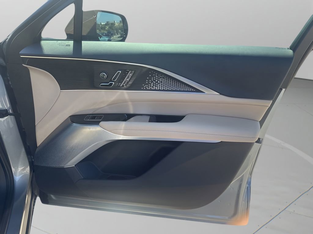 New 2026 Cadillac Lyriq Signature Luxury w/ Nappa Leather Package image 34