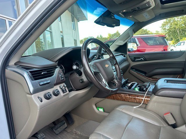 Used 2018 Chevrolet Suburban Premier AWD/4WD image 12